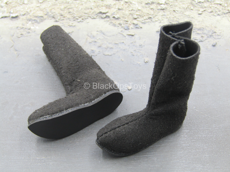 Load image into Gallery viewer, Henry VIII Red Dragon Ver. - Black Boots (Peg Type)
