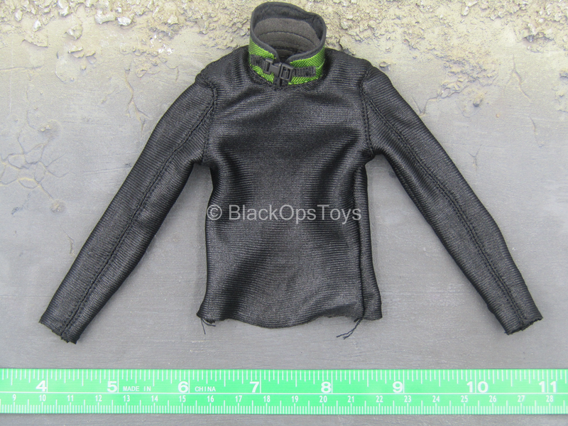 Load image into Gallery viewer, Spiderman - New Goblin - Black Shirt w/Green Collar
