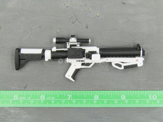 STAR WARS - Snowtrooper - Blaster Rifle w/Extendable Stock