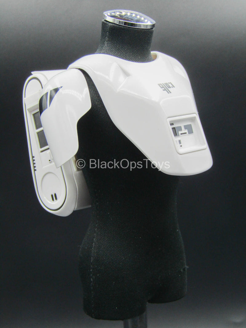 Load image into Gallery viewer, STAR WARS - Snowtrooper - White Chest Armor w/Backpack
