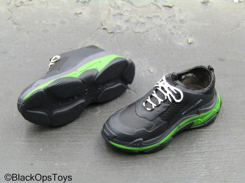 Load image into Gallery viewer, Technical Geek - Black &amp; Green Shoes (Peg Type)
