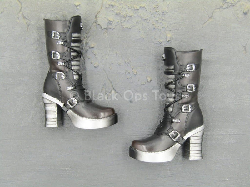 Load image into Gallery viewer, Spade 6 Ada - Black &amp; Silver Platform Heel Boots (Peg Type)
