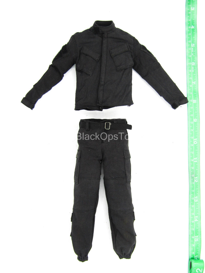 Load image into Gallery viewer, Grim Reaper - Black Uniform Set
