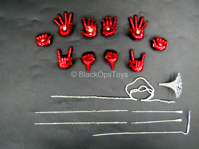 Load image into Gallery viewer, Marvel&#39;s Spider-Man - Gloved Hand Set w/Web Set

