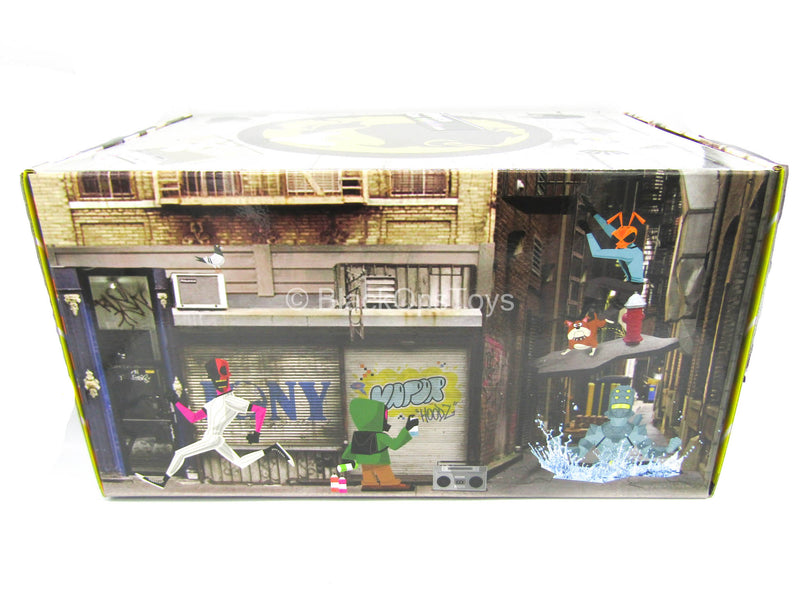 Load image into Gallery viewer, 1/12 - Mezco Con Bodega-Box Fall 2020 Exclusive - MINT IN BOX

