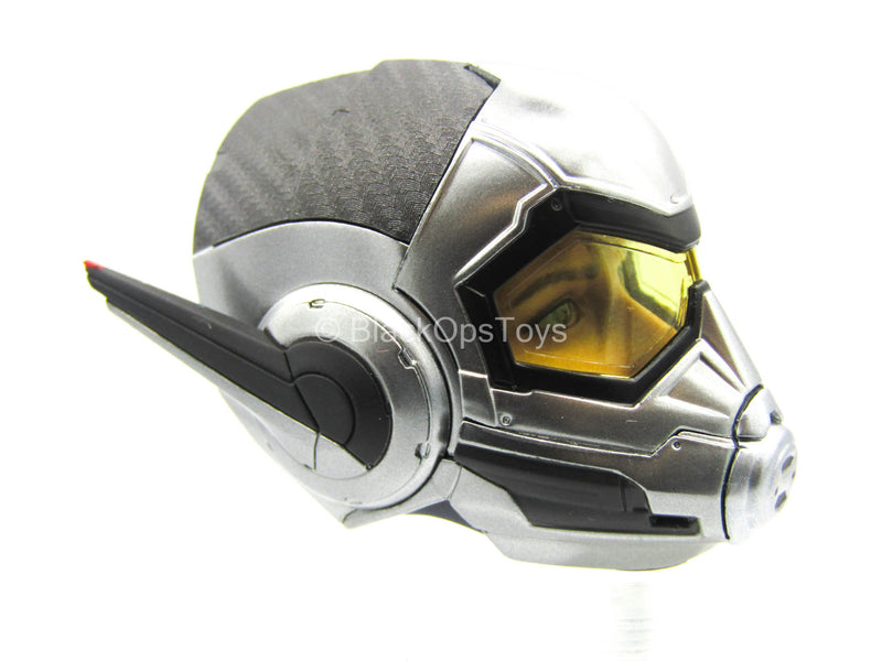 Load image into Gallery viewer, Ant-Man 2 - The Wasp - Female Masked Light-Up Head Sculpt
