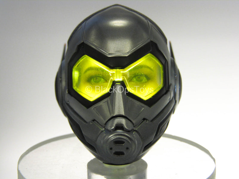 Load image into Gallery viewer, Ant-Man 2 - The Wasp - Female Masked Light-Up Head Sculpt
