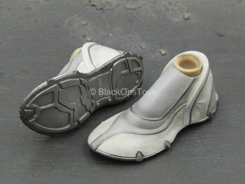 Load image into Gallery viewer, Storm Shadow - White Shoes (Peg Type)

