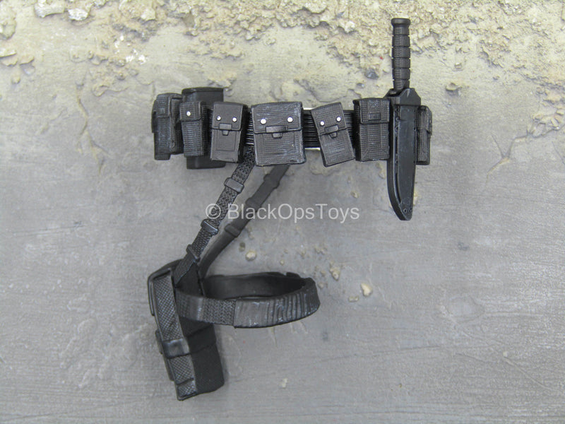 Load image into Gallery viewer, GI Joe - Snake Eyes - Male Utility Belt Set w/Drop Leg Pouch

