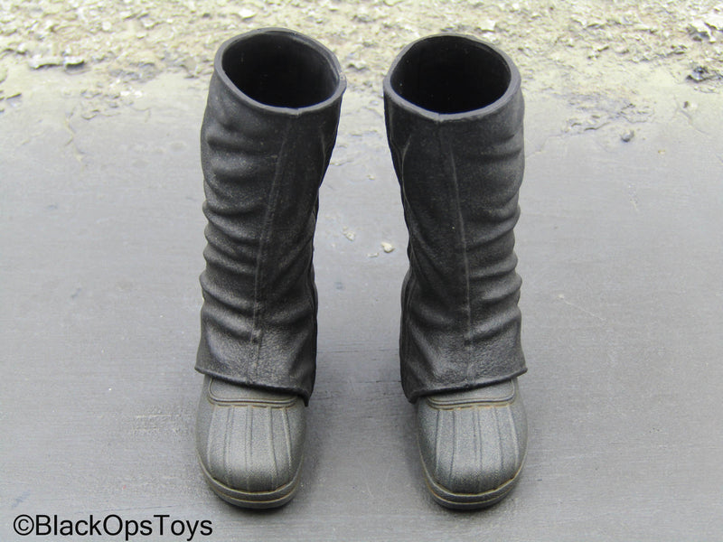 Load image into Gallery viewer, Star Wars Boba Fett - Black 2-Part Boots (Peg Type)
