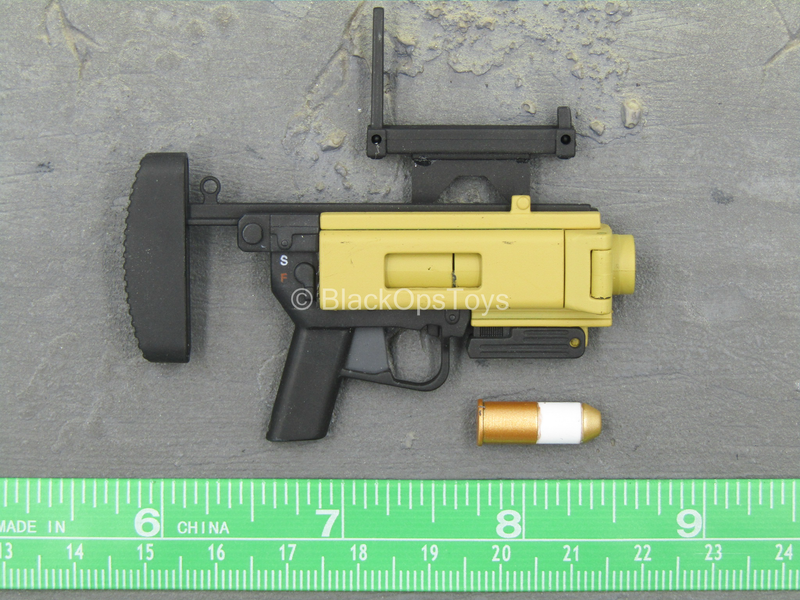 Load image into Gallery viewer, WWC - Desert Tan AG36 Grenade Launcher - MINT IN BOX
