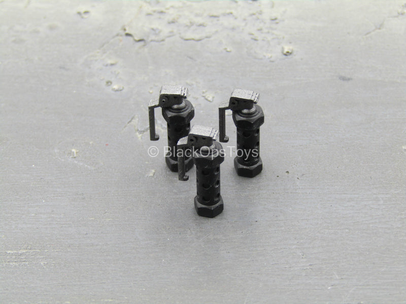 Load image into Gallery viewer, GI Joe - Snake Eyes - Flashbang Grenade (x3)
