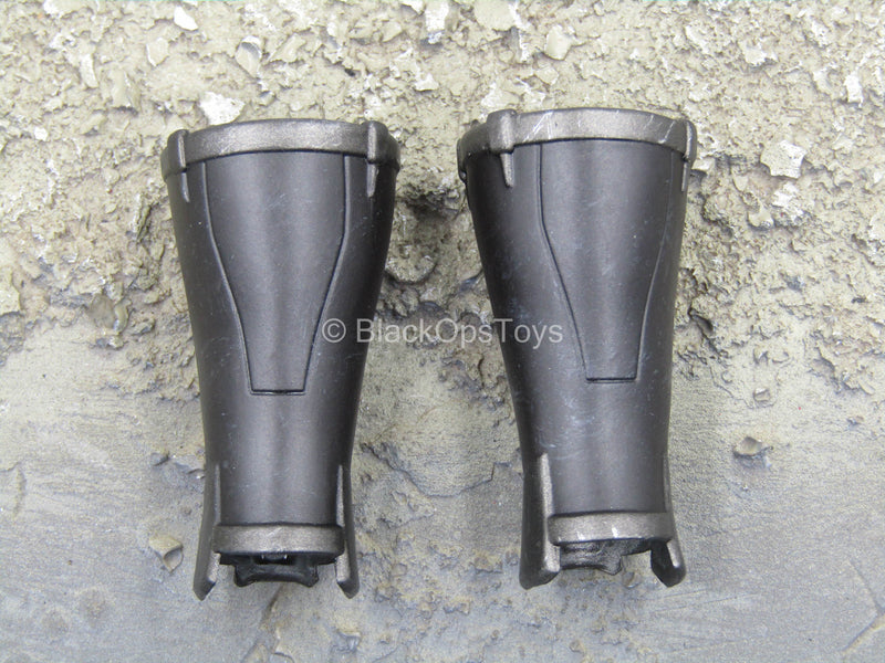 Load image into Gallery viewer, GI Joe - Snake Eyes - Armored Greaves
