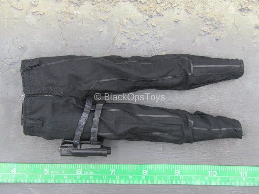 GI Joe - Snake Eyes - Black Combat Pants w/Drop Leg Holster & Pistol