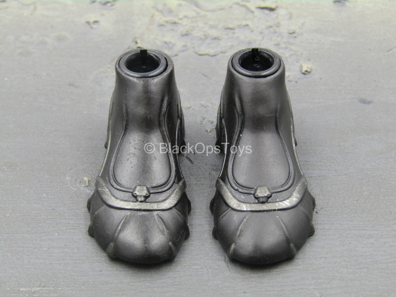 Load image into Gallery viewer, GI Joe - Snake Eyes - Armored Boots (Peg Type)
