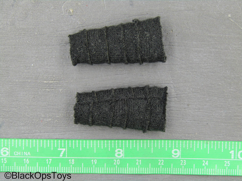 Load image into Gallery viewer, Star Wars Boba Fett - Black Gauntlets
