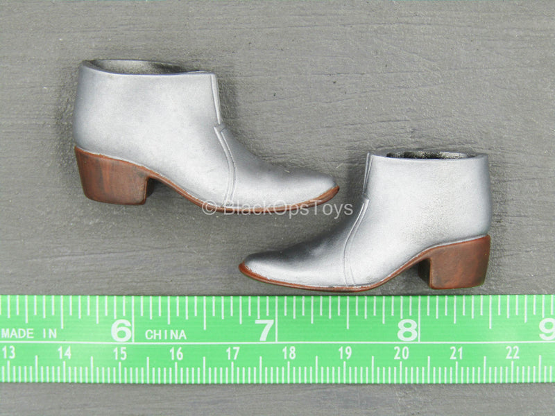 Load image into Gallery viewer, Silver High Heel Shoes (Foot Type)
