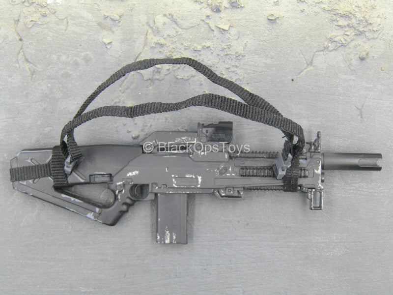 Load image into Gallery viewer, The Punisher - Weathered Assault Rifle w/Sling
