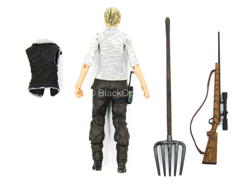Load image into Gallery viewer, 5 INCH SCALE - TWD - Andrea w/Survival Gear Set
