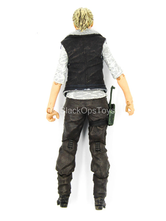 5 INCH SCALE - TWD - Andrea w/Survival Gear Set