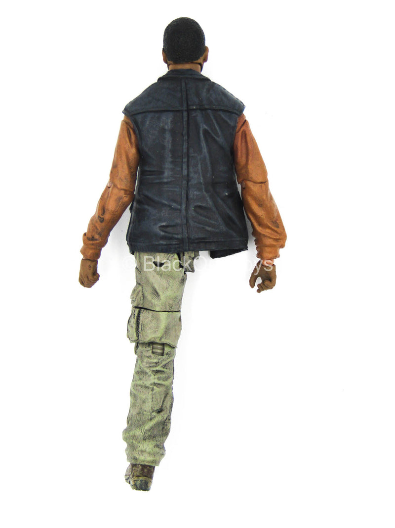 Load image into Gallery viewer, 5 INCH SCALE - TWD - Bob Stookey (Damaged) w/Survival Gear Set
