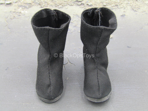 The Zombie - Black Boots (Foot Type)