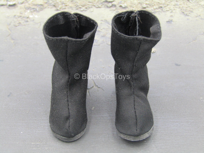 Load image into Gallery viewer, The Zombie - Black Boots (Foot Type)
