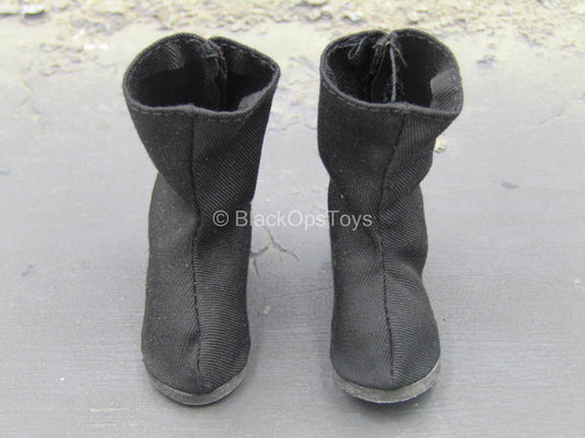 The Zombie - Black Boots (Foot Type)