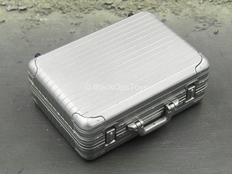 Load image into Gallery viewer, Tony Stark SHIELD Disguise - Briefcase w/Tesseract
