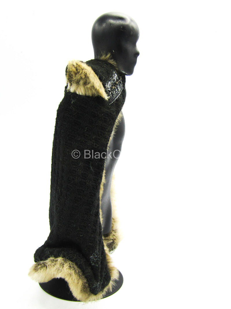 Load image into Gallery viewer, GOT - Arya Stark - Wired Fur-Like Cloak
