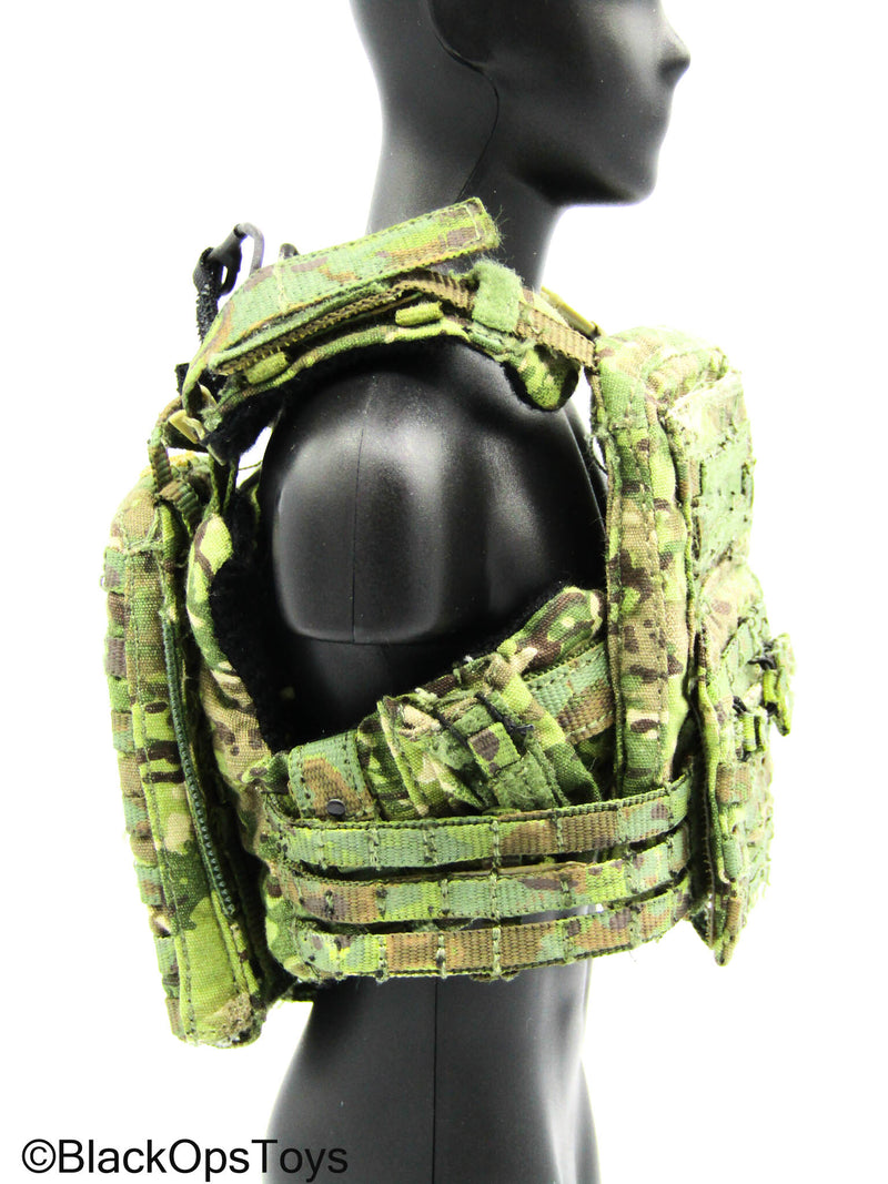 Load image into Gallery viewer, Dam Toys - Multicam MOLLE Combat Vest
