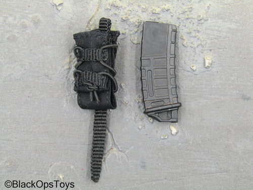 Pvt. 1st Class Mike Winter Death Squad - MOLLE Pouch w/Magazine