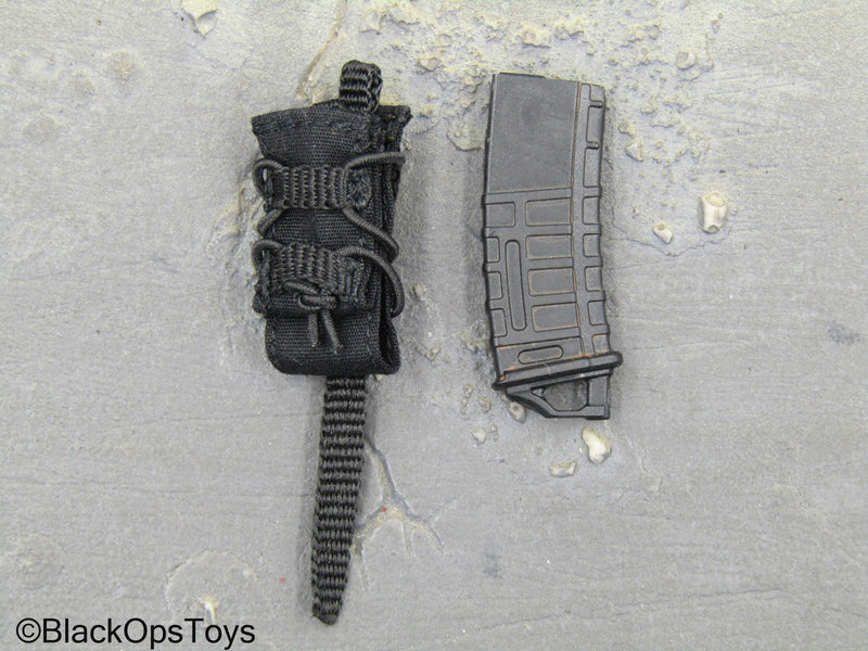 Load image into Gallery viewer, Pvt. 1st Class Mike Winter Death Squad - MOLLE Pouch w/Magazine
