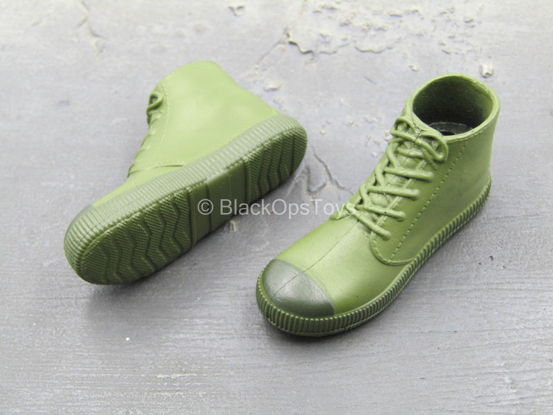 Load image into Gallery viewer, Footwear - PLA Green Combat Boots (Peg Type)
