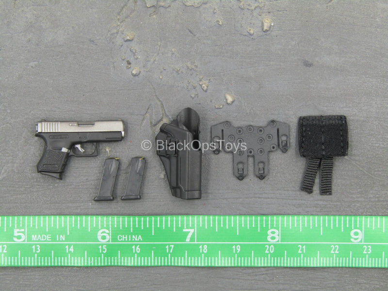 Load image into Gallery viewer, French GIPN Police - 9mm Pistol w/Mag &amp; Holster Set (Type 1)
