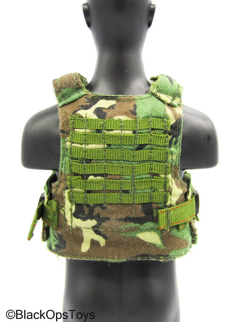 Load image into Gallery viewer, Hot Toys - Green Beret- Woodland Camp Spear Vest
