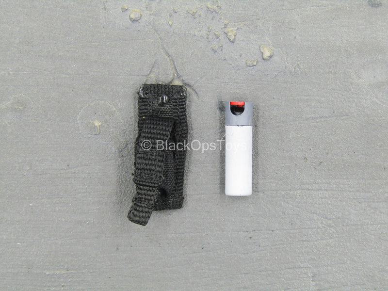Load image into Gallery viewer, British - Armed MPS - Pepper Spray w/Pouch
