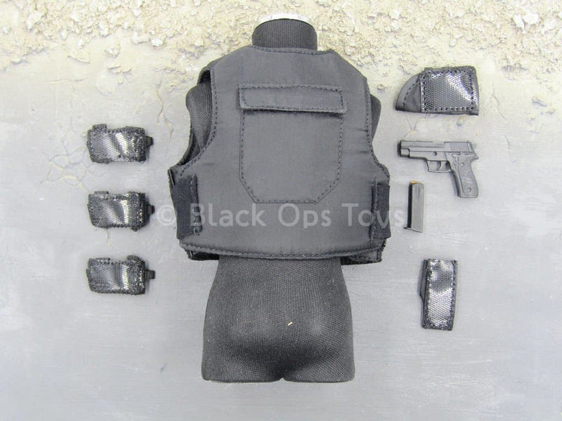 Load image into Gallery viewer, Bank Robbers Crew - M9 Pistol &amp; Black Ballistic Vest Set (3)

