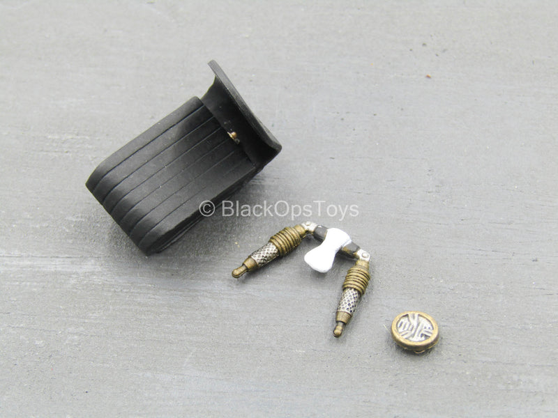 Load image into Gallery viewer, STAR WARS - Anakin Skywalker - Equipment Set w/Black Pouch
