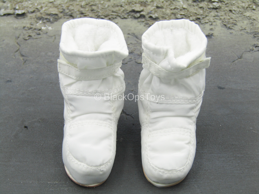 Apollo 11 Astronauts - Lunar Overboots (Foot Type)