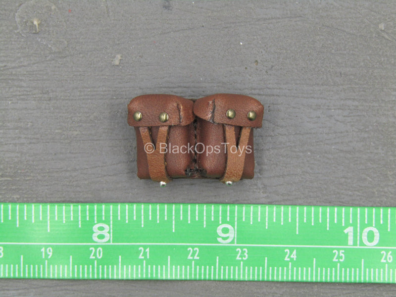 Load image into Gallery viewer, Soviet Medical Soldier - Brown Leather Like Ammo Pouch

