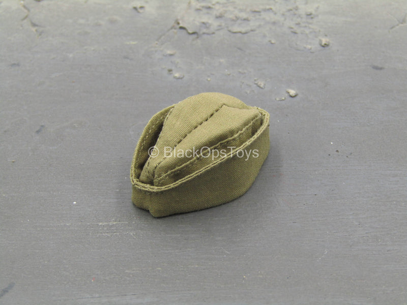 Load image into Gallery viewer, Soviet Medical Soldier - Military Hat
