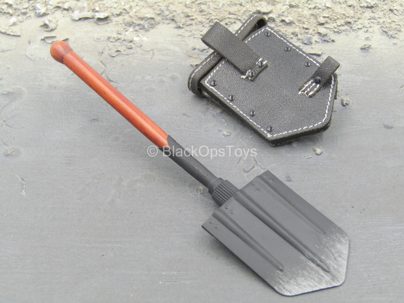 Load image into Gallery viewer, WWII - German MG 42 Gunner - Metal &amp; Wood Shovel w/Sheath
