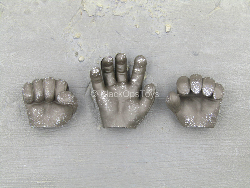 Load image into Gallery viewer, GoT - Tormund Giantsbane - Weathered Gloved Hand Set (Type 1)
