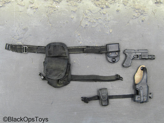 Hot Toys - Black 9mm Pistol w/Black Belt & Pouch Set