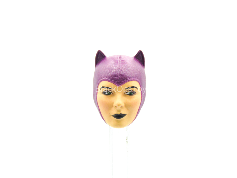 Load image into Gallery viewer, 1/12 - Catwoman - Masked Female Head Sculpt
