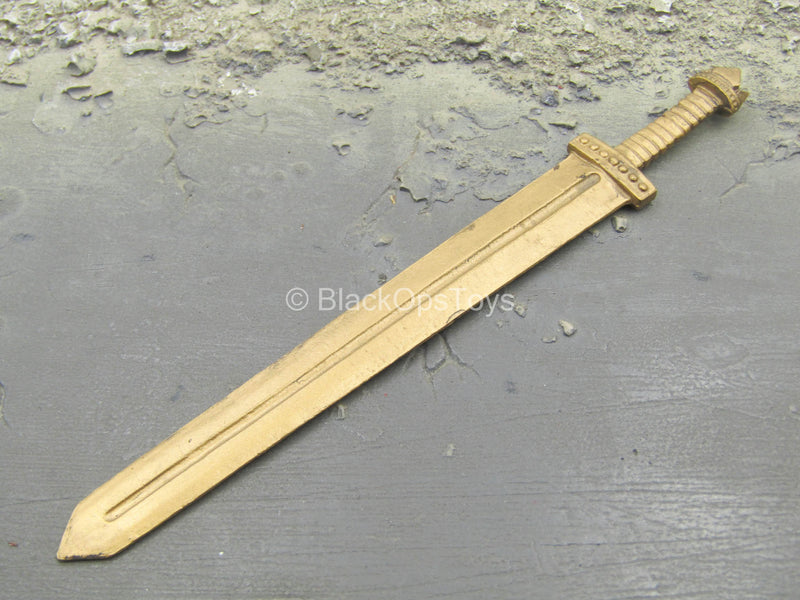 Load image into Gallery viewer, Hellboy 2 - Hellboy - Gold-Colored Excalibur Sword
