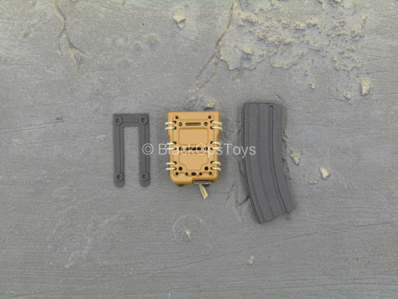 Load image into Gallery viewer, S.A.D Field Raid Version - 5.56 Mag w/Mag Pouch
