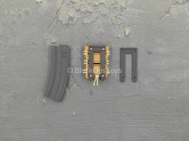 Load image into Gallery viewer, S.A.D Field Raid Version - 5.56 Mag w/Mag Pouch
