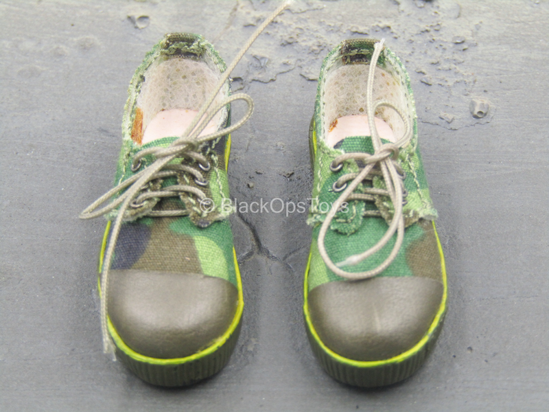 Load image into Gallery viewer, Chinese Peoples Armed Police Force - Woodland Shoes (Foot Type)
